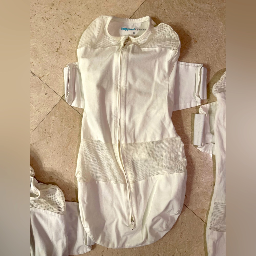 Size M Happiest baby SNOO sleepsack